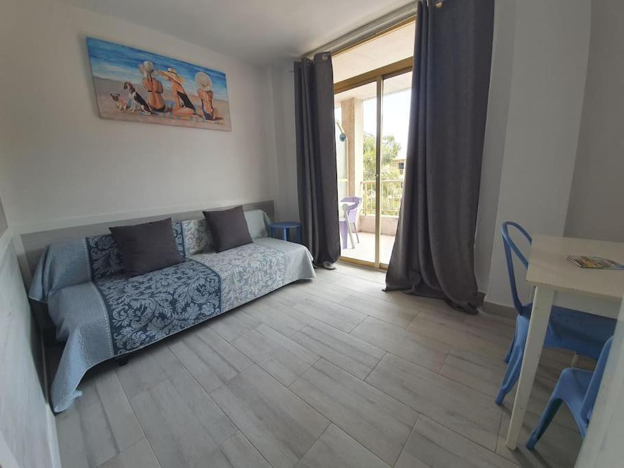 Estudio Pacific Salou, Playa 300M! Luaran gambar